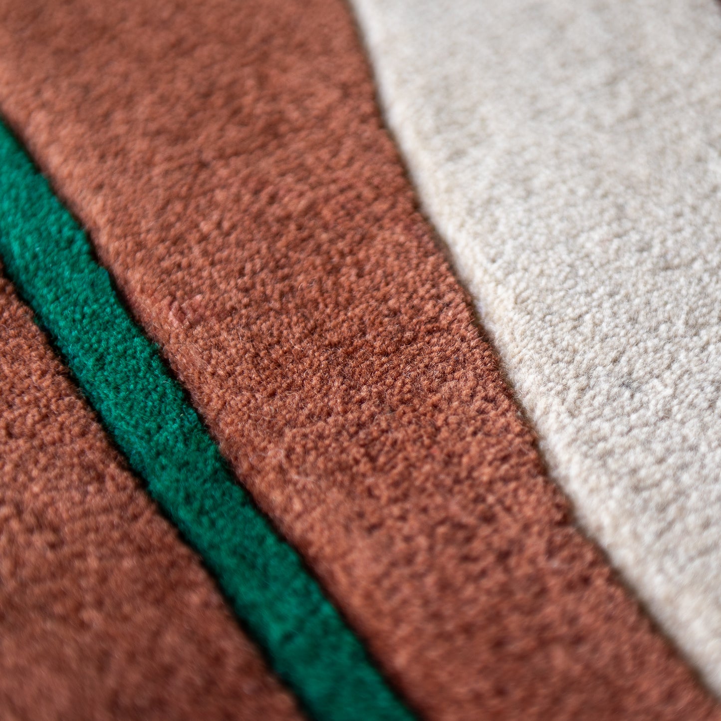 Curvola - Brown